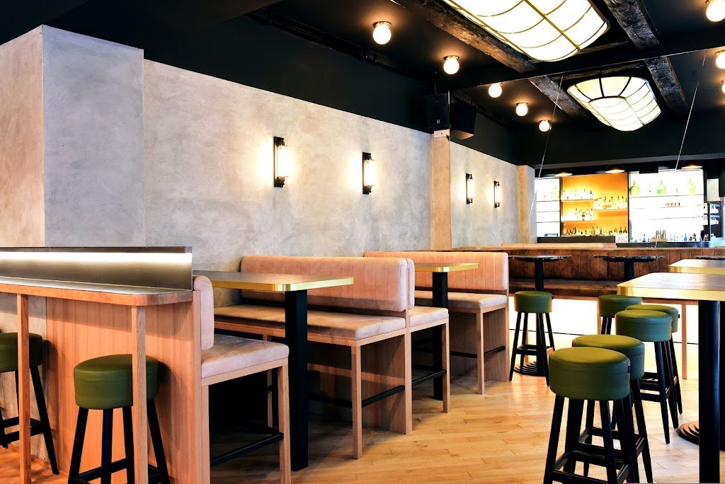 Urban Bar & Restaurant